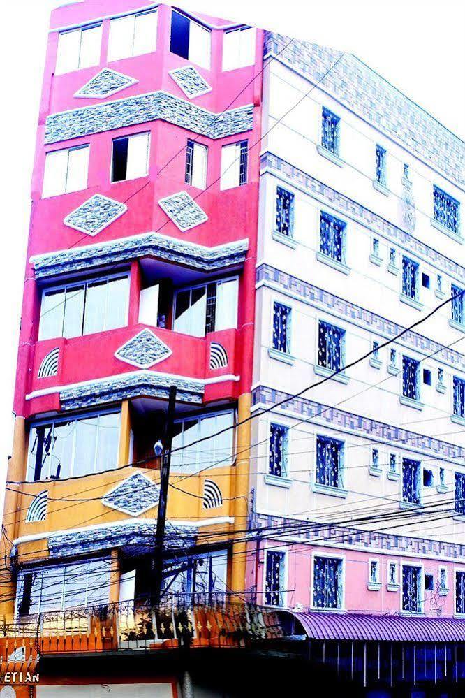 Manila Venetian Hotel Экстерьер фото